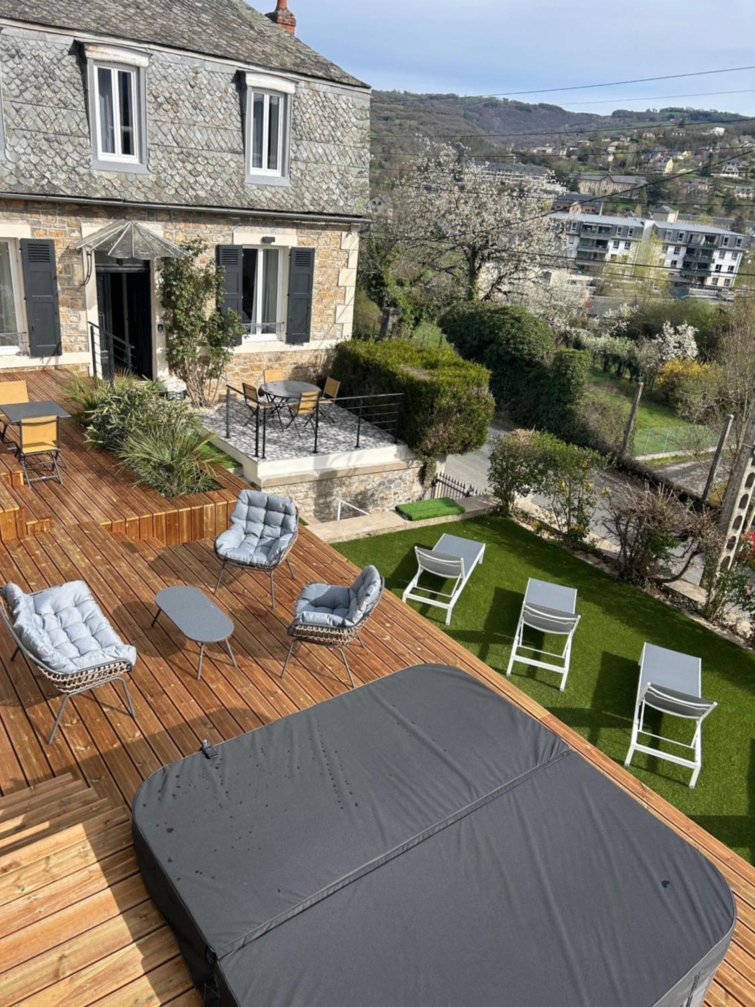 Gite Petite Lauze Espalion Extérieur photo
